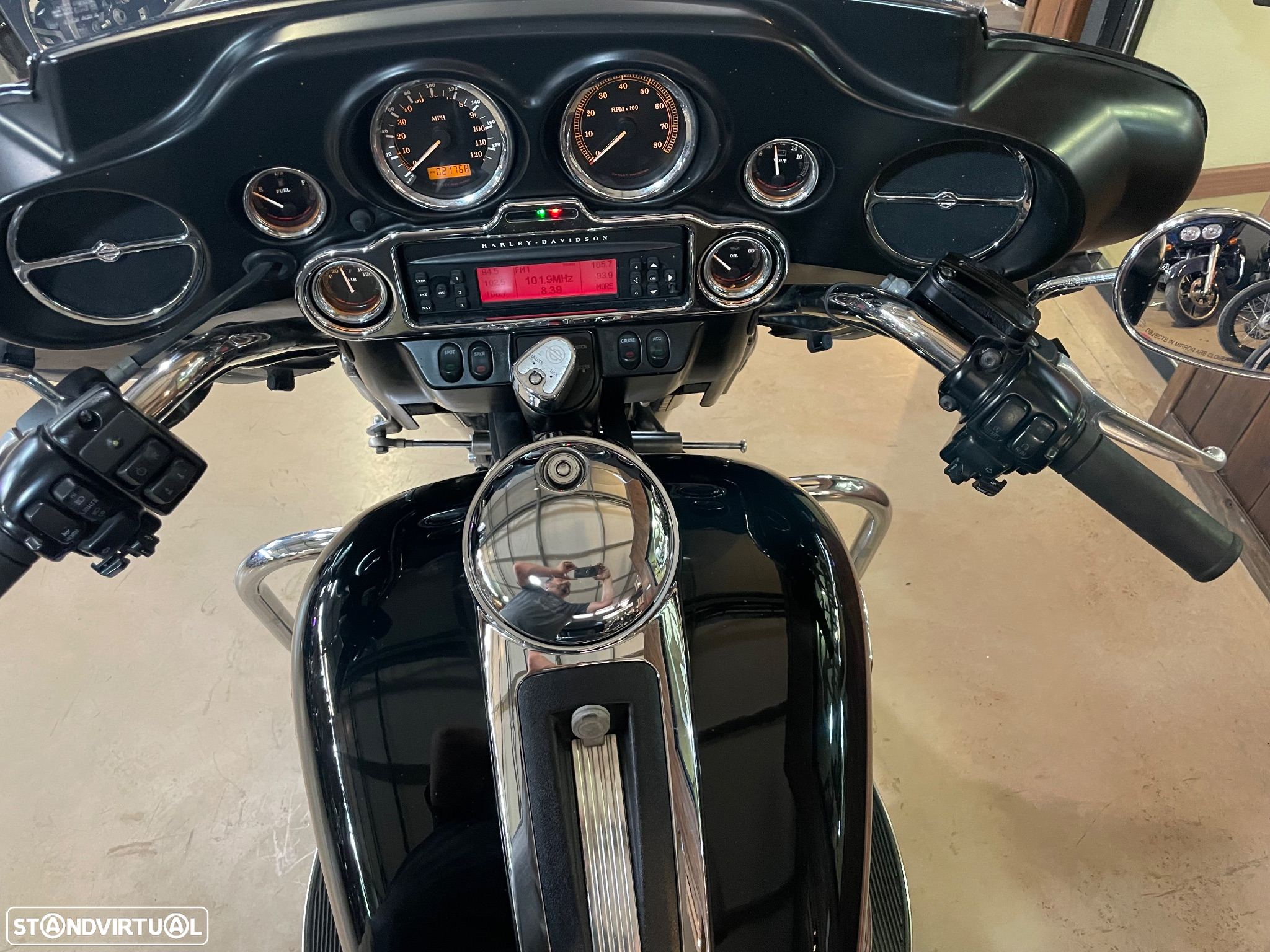 Harley-Davidson FLHTCU Triciclo - 8