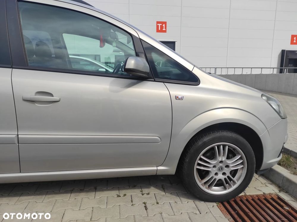 Opel Zafira 1.8 - 2