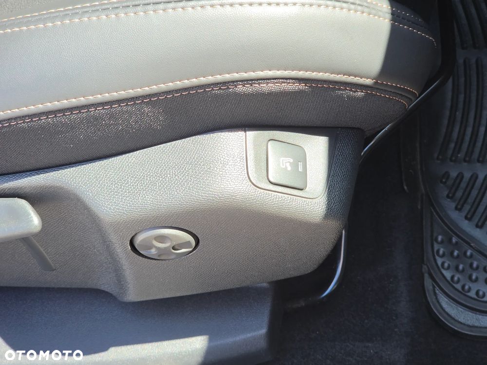 Peugeot 3008 BlueHDi 180 Stop & Start EAT8 GT - 11