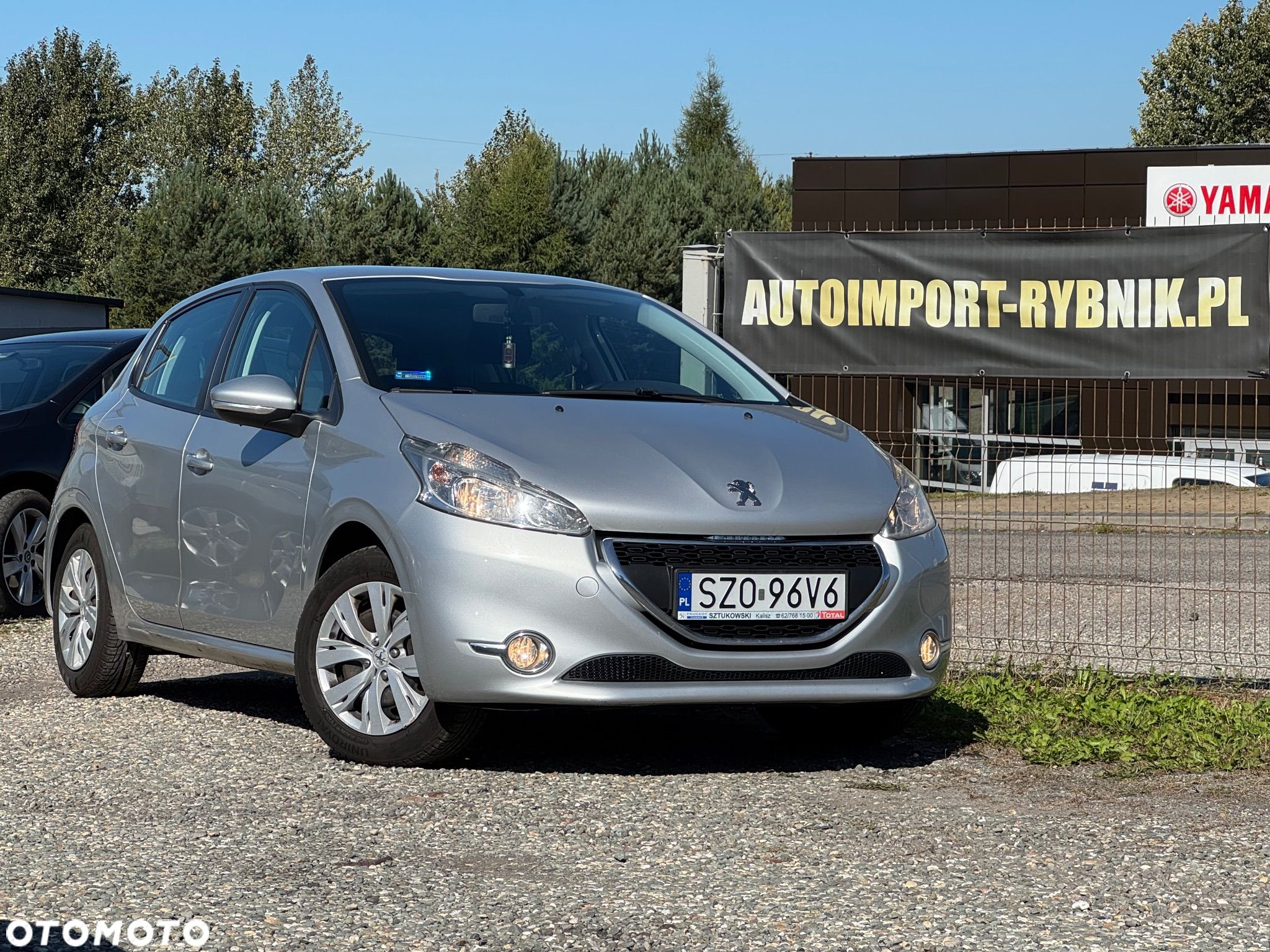 Peugeot 208 - 1
