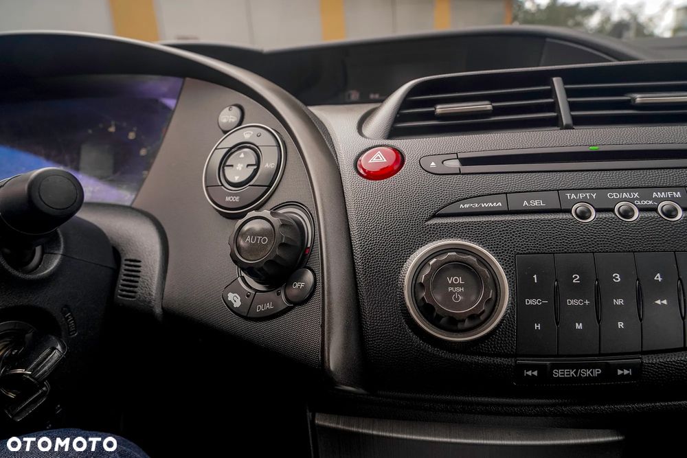 Honda Civic 1.8 TypeS + i-SHIFT - 16