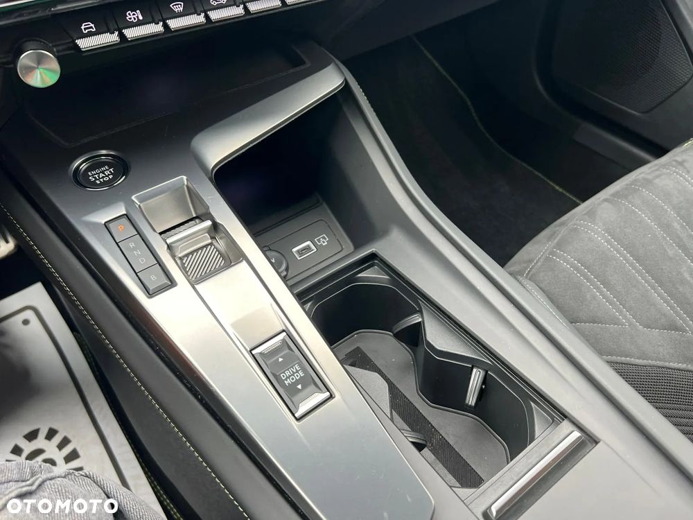 Peugeot 308 1.6 Hybrid PHEV GT Pack EAT8 - 17