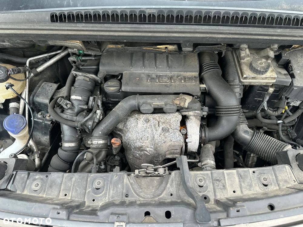 Peugeot 3008 1.6 HDi Premium - 7