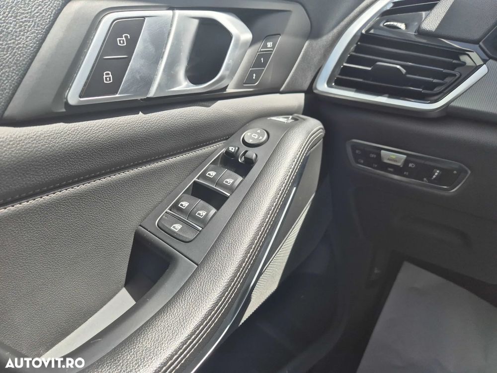 BMW X5 xDrive30d - 14