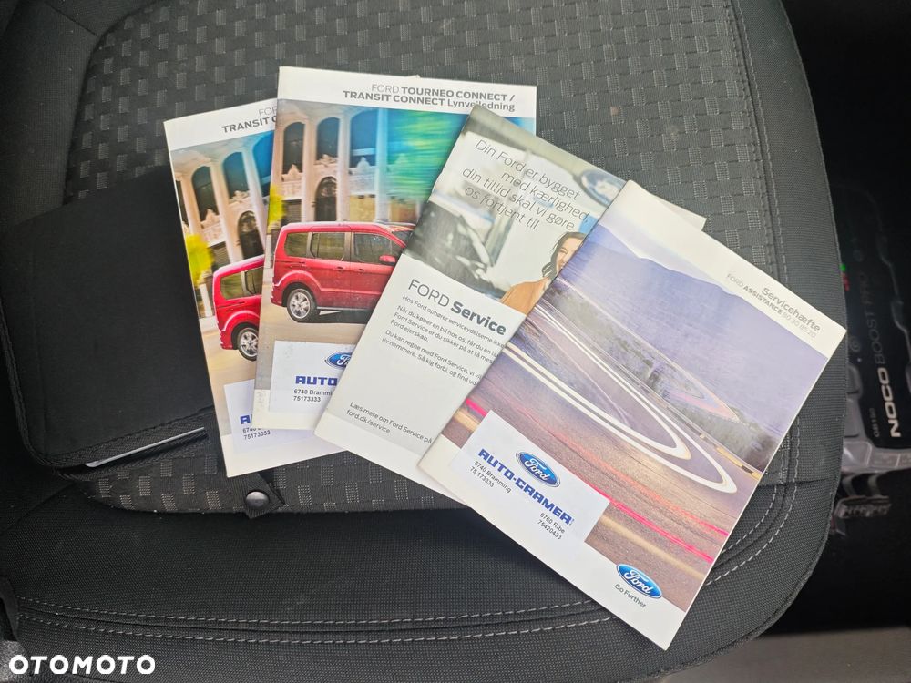 Ford Transit Connect - 9