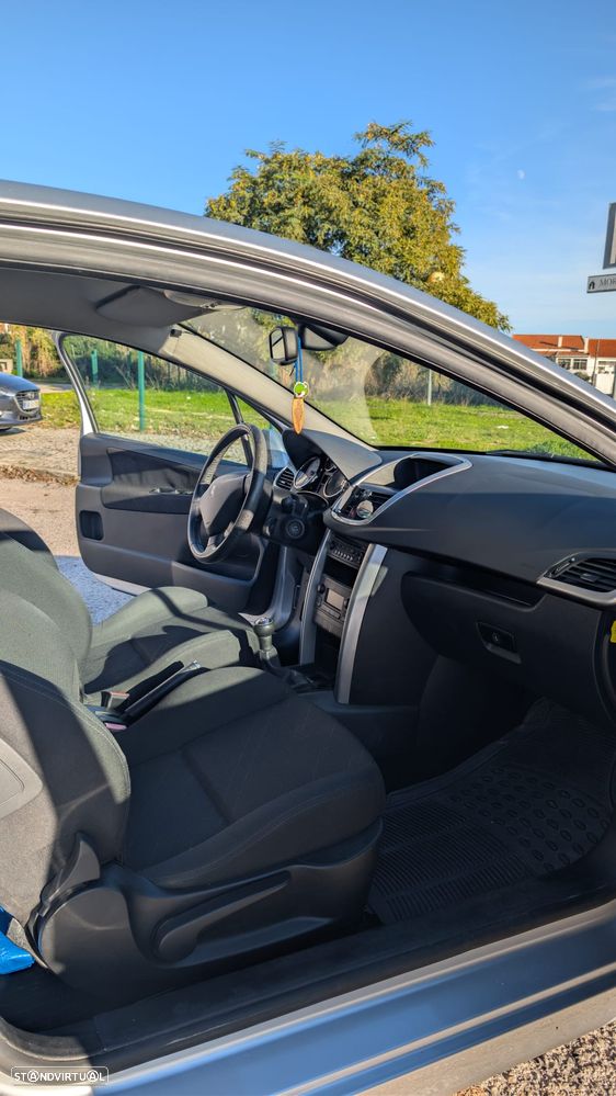 Peugeot 207 1.4 16V Trendy - 7