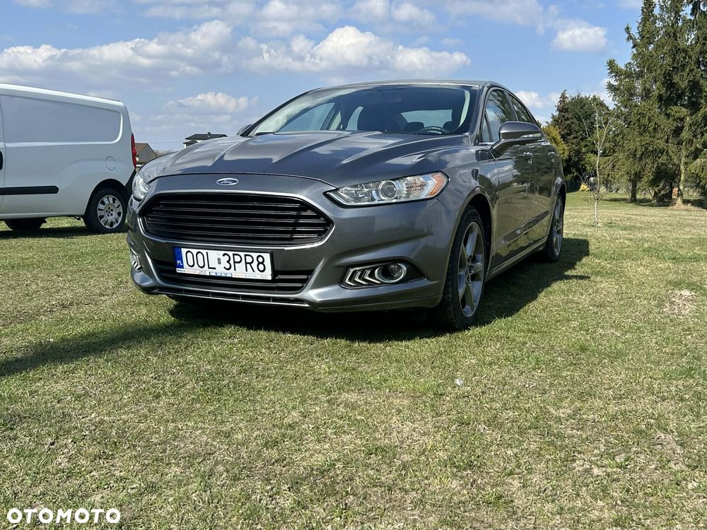 Ford Fusion - 2