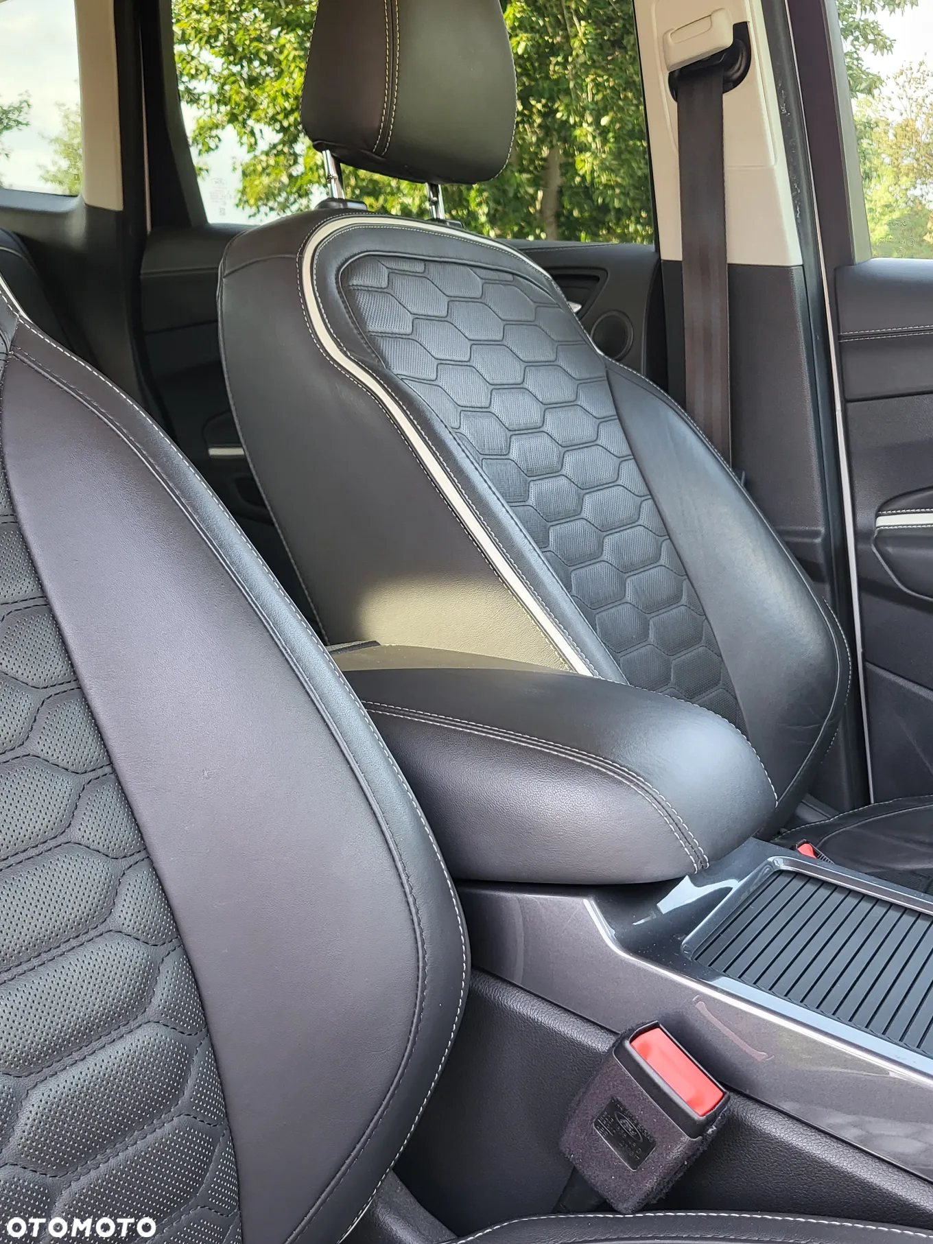 Ford Kuga Vignale 1.5 EcoBoost FWD - 28