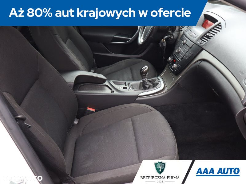 Opel Insignia - 10