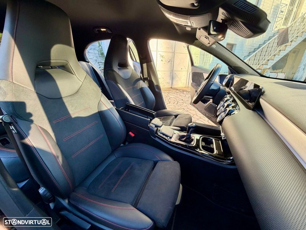 Mercedes-Benz A 160 AMG Line - 29