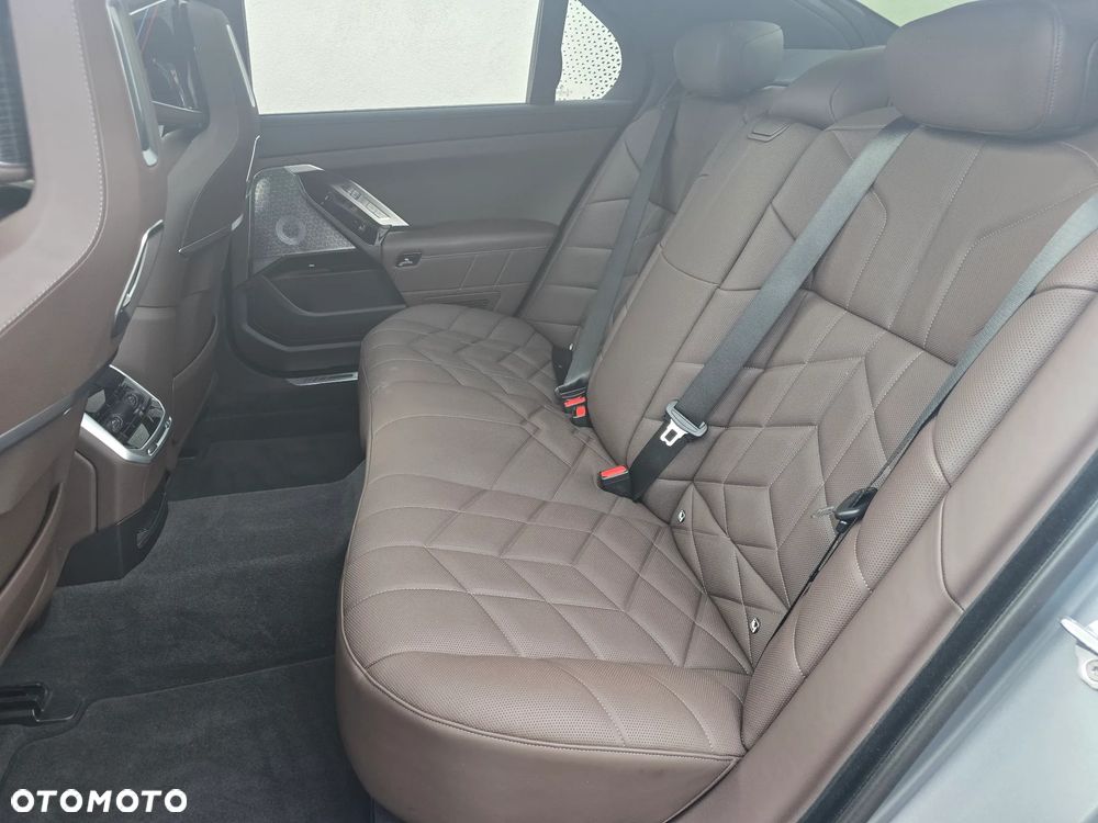 BMW Seria 7 740d xDrive mHEV M Sport sport - 8