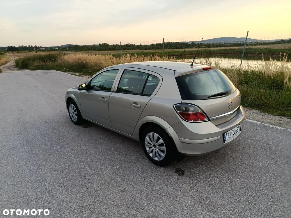 Opel Astra 1.6 Color Edition - 13