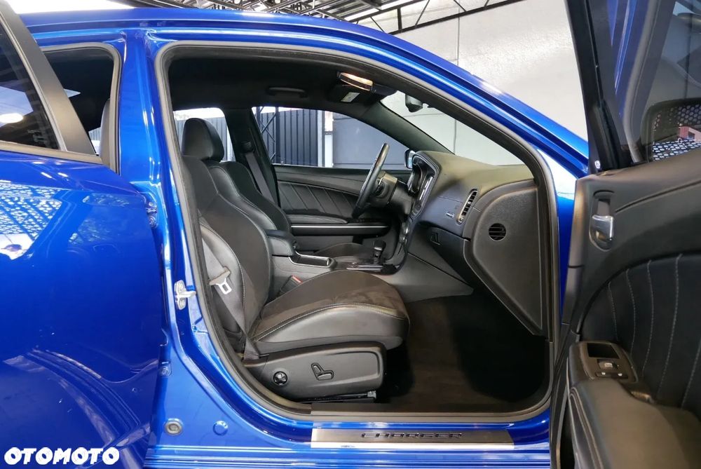 Dodge Charger 3.6 GT - 6