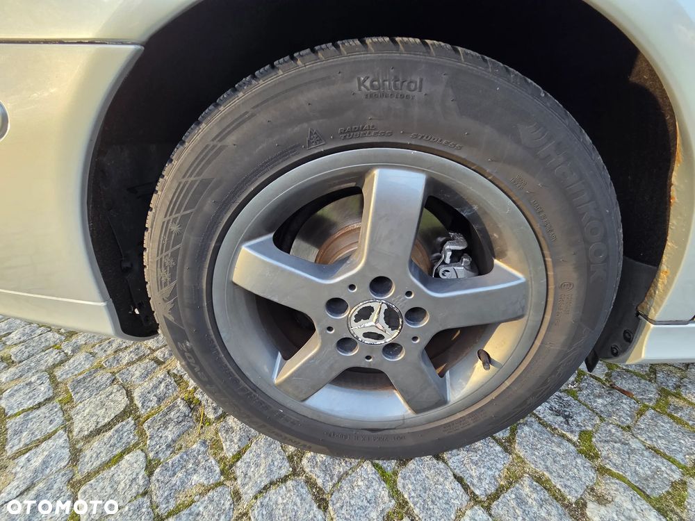 Mercedes-Benz Klasa E 220 CDI Classic BusinessEDITION - 16