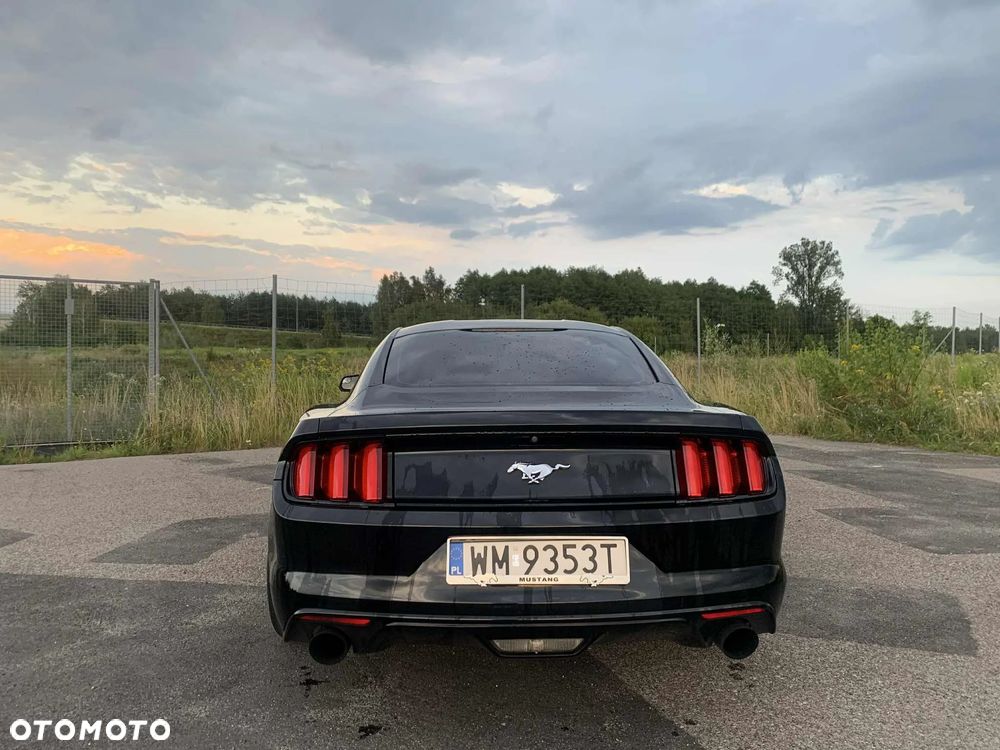 Ford Mustang 2.3 EcoBoost - 4
