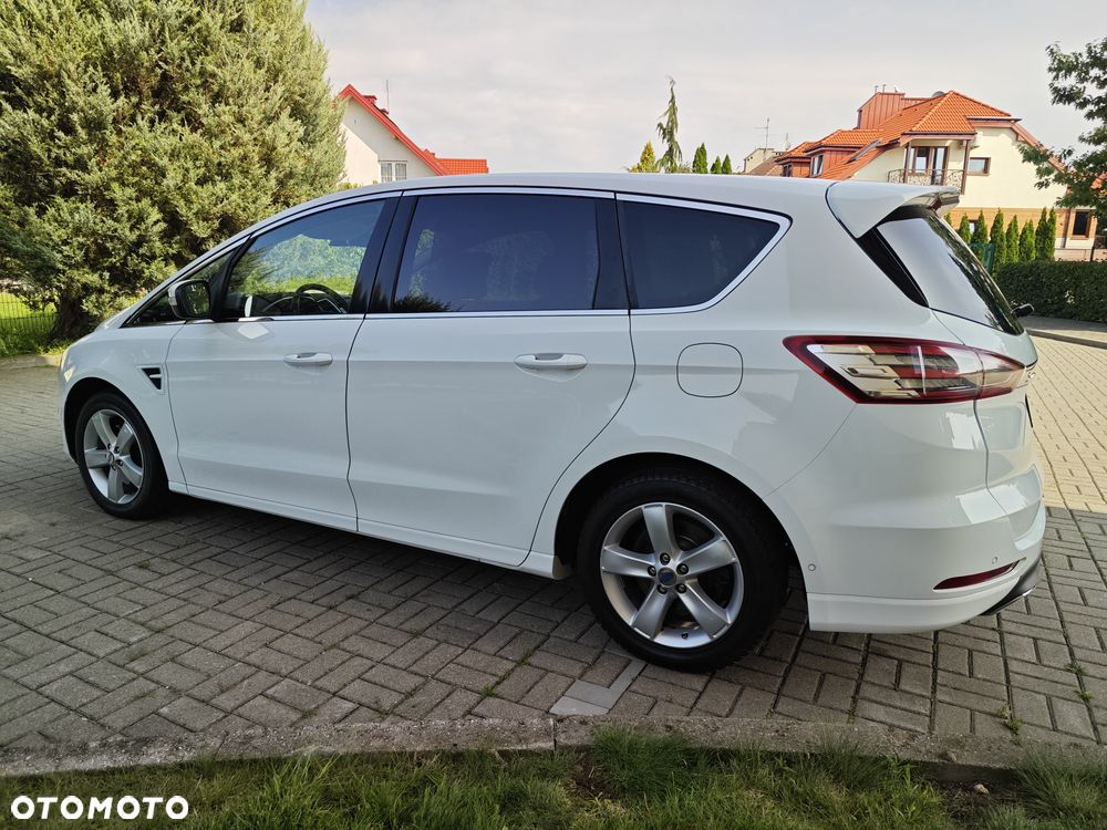 Ford S-Max - 8