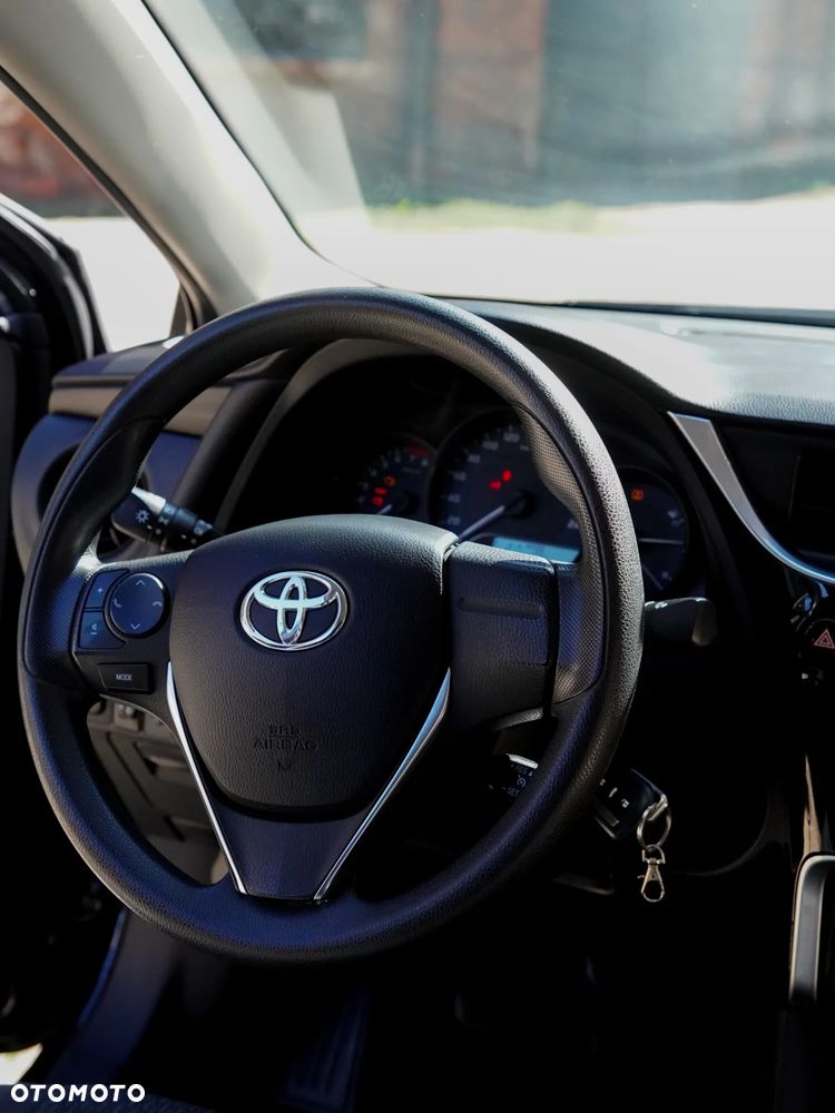 Toyota Corolla 1.6 Active - 14