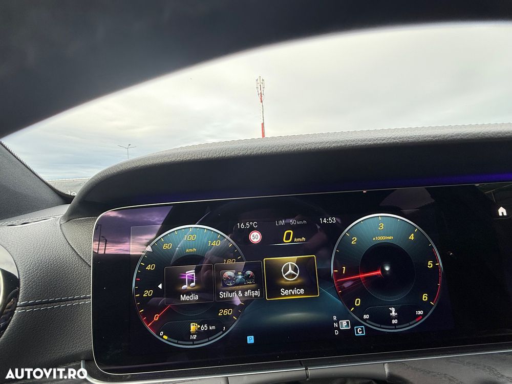 Mercedes-Benz E 220 d T 9G-TRONIC AMG Line - 6