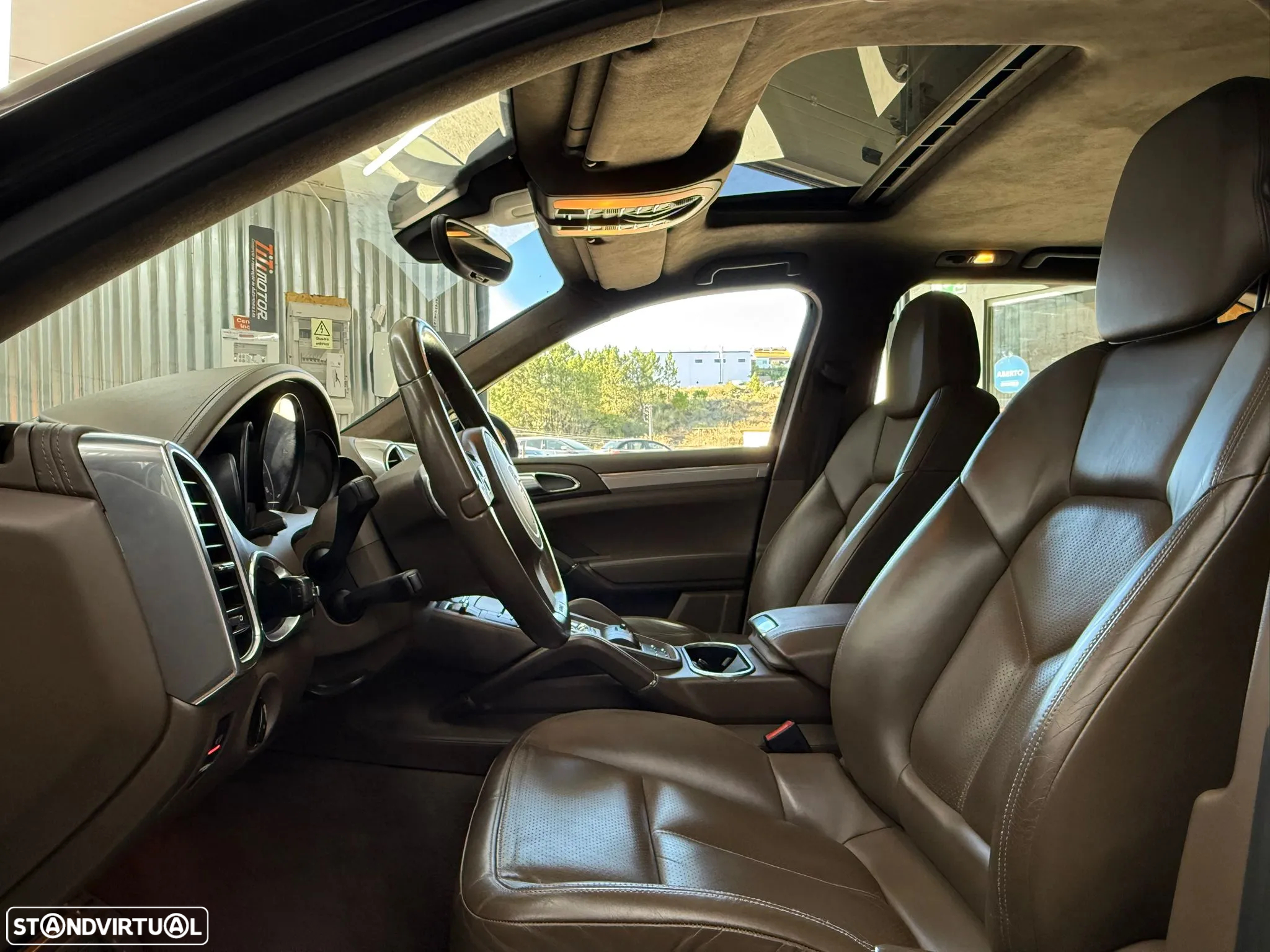 Porsche Cayenne S Hybrid - 12