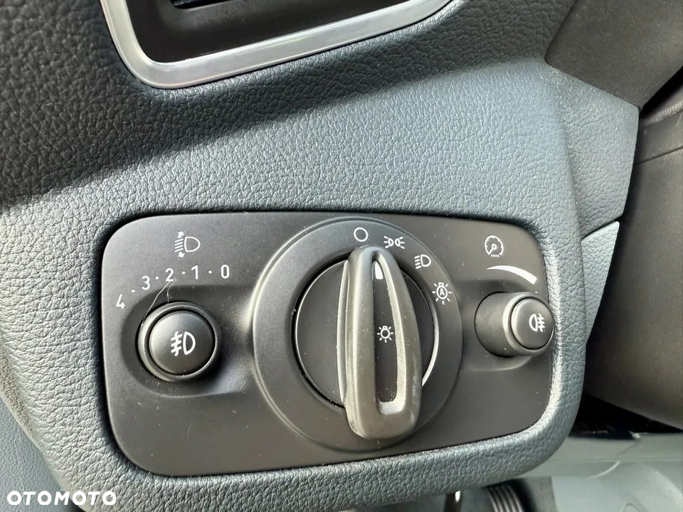 Ford C-MAX 1.6 Ti-VCT Titanium - 20