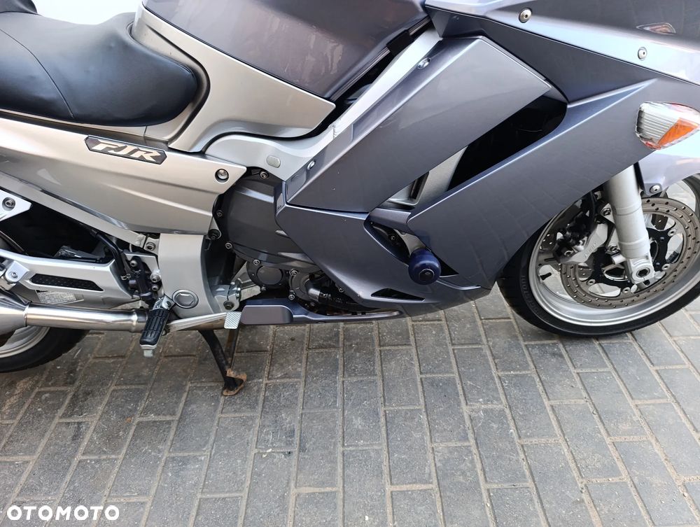 Yamaha FJR - 30