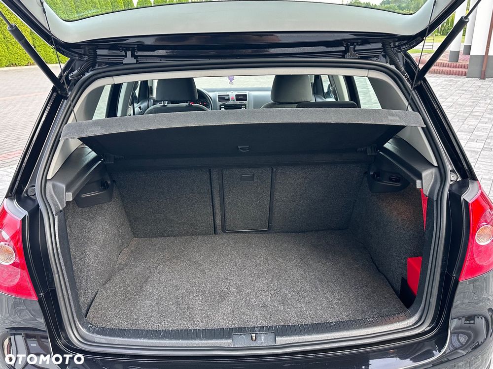 Volkswagen Golf 1.6 Highline - 16