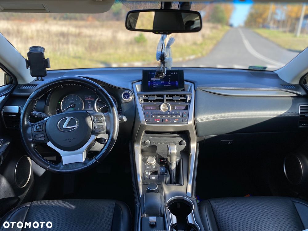 Lexus NX 300h Comfort AWD - 12