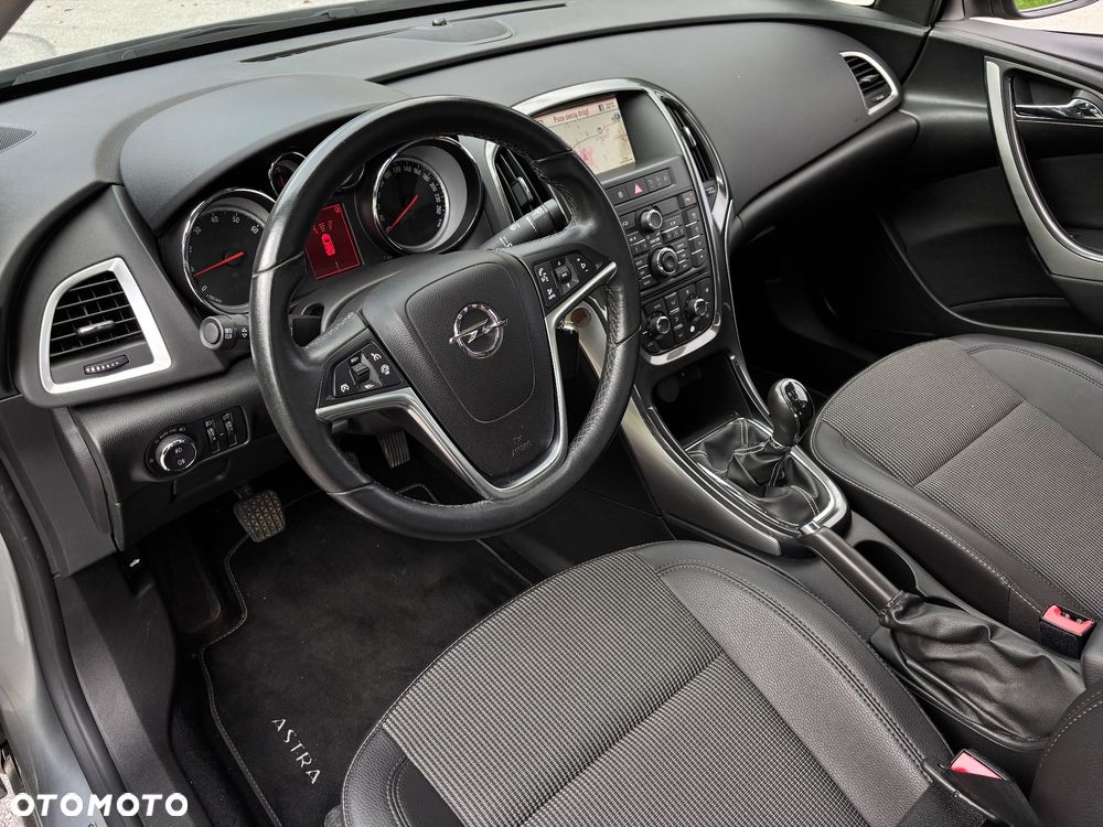 Opel Astra 1.4 ecoFLEX Cosmo - 11