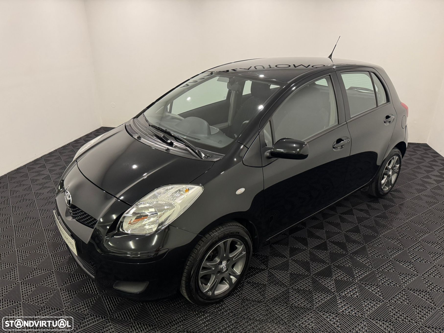 Toyota Yaris 1.0 VVT-i AC - 16