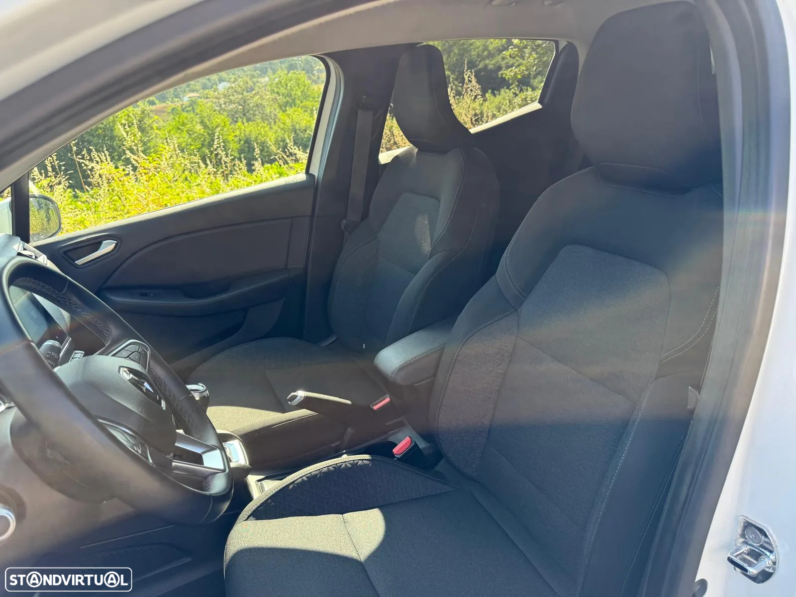 Renault Clio 1.5 Blue dCi Intens - 6