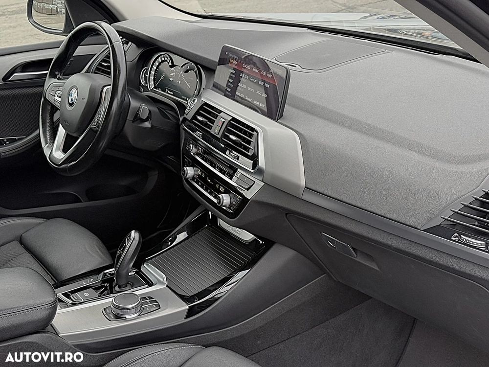 BMW X3 xDrive20d AT xLine - 36