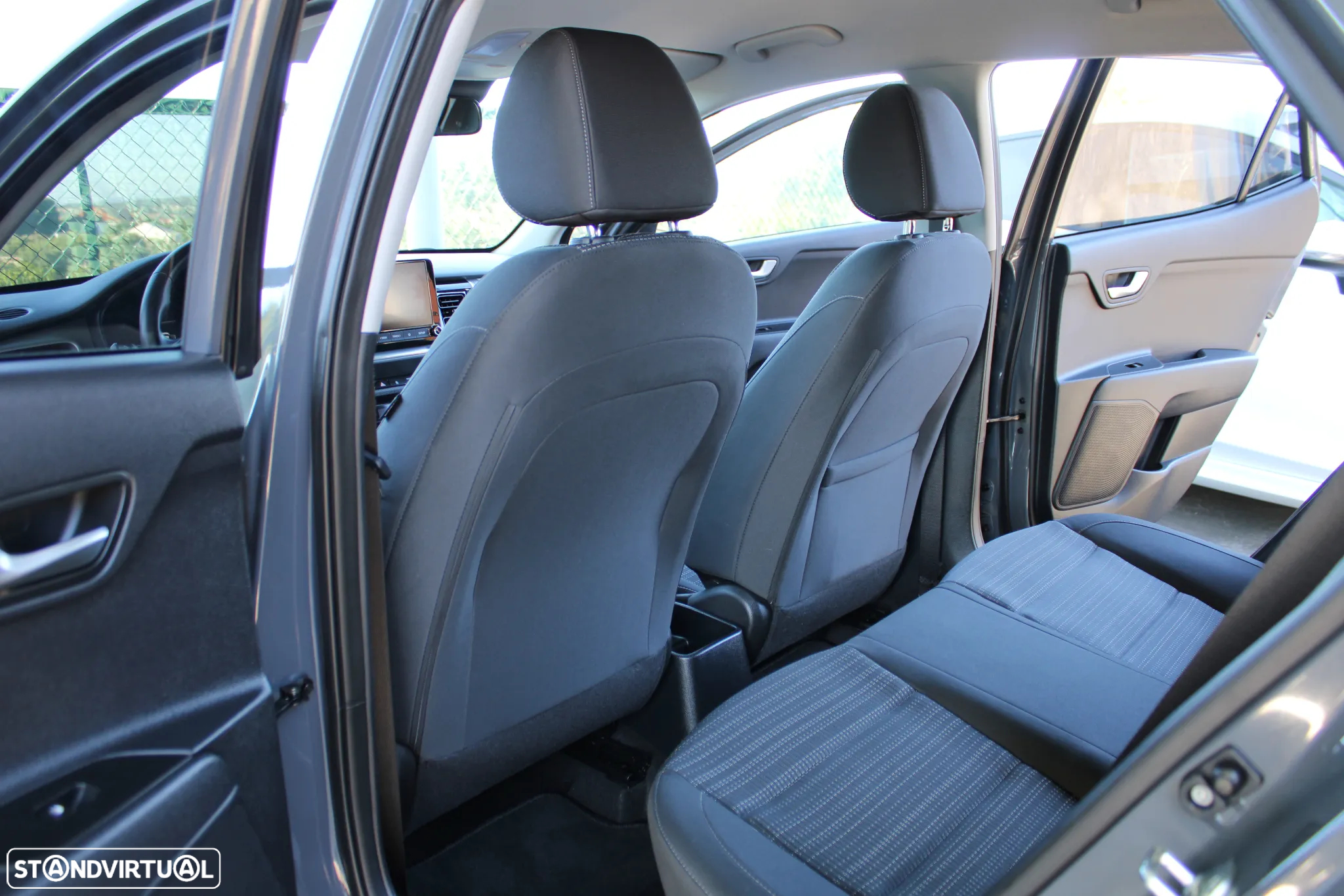 Kia Stonic 1.0 T-GDI Drive - 36
