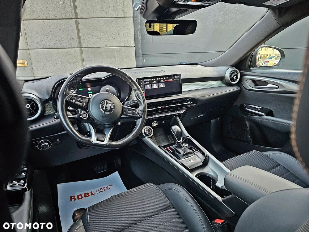 Alfa Romeo Tonale 1.5 VGT Ti - 17