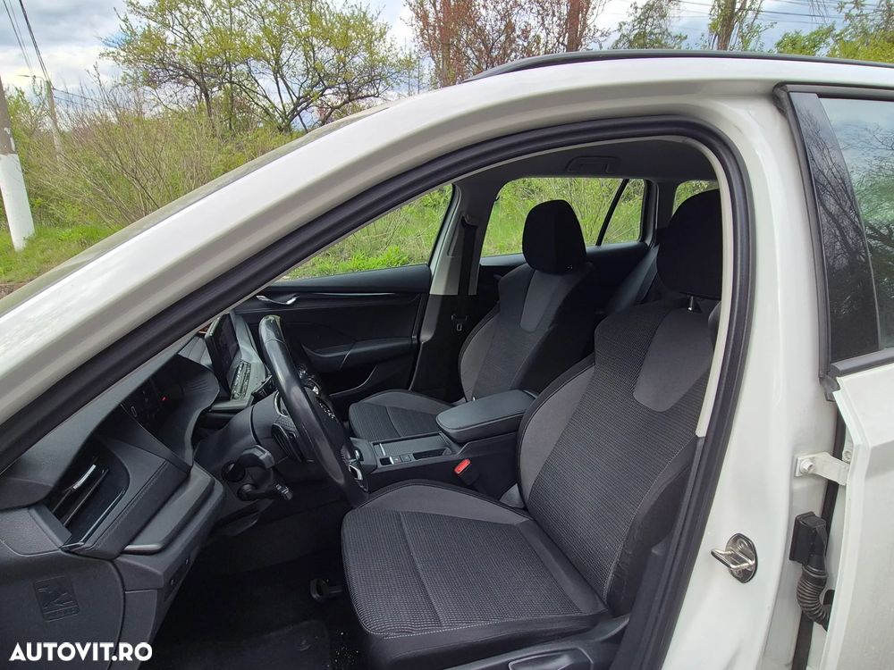 Skoda Octavia 2.0 TDI DSG Exclusive Plus - 11