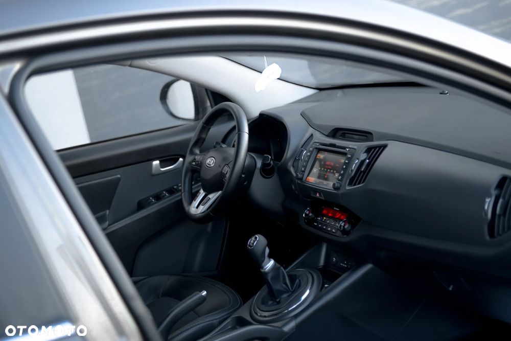 Kia Sportage 2.0 CRDI L - 11