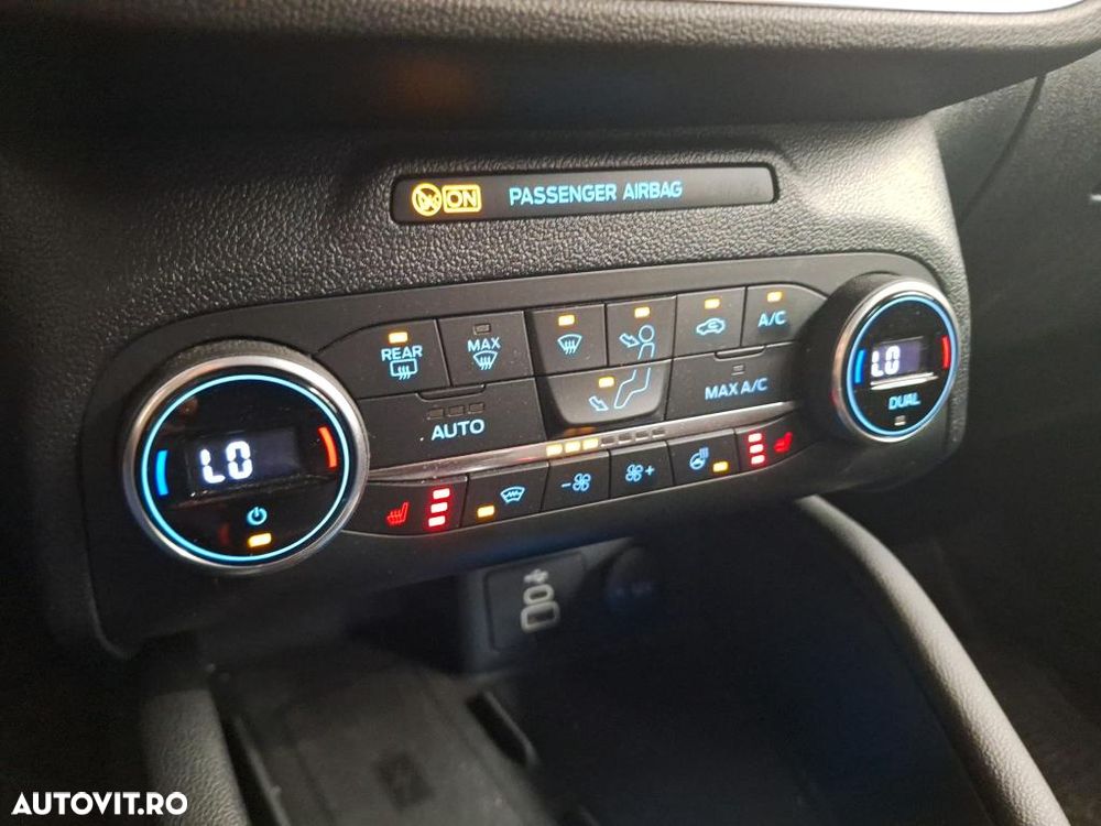 Ford Kuga 1.6 EcoBoost 2x4 Titanium - 3