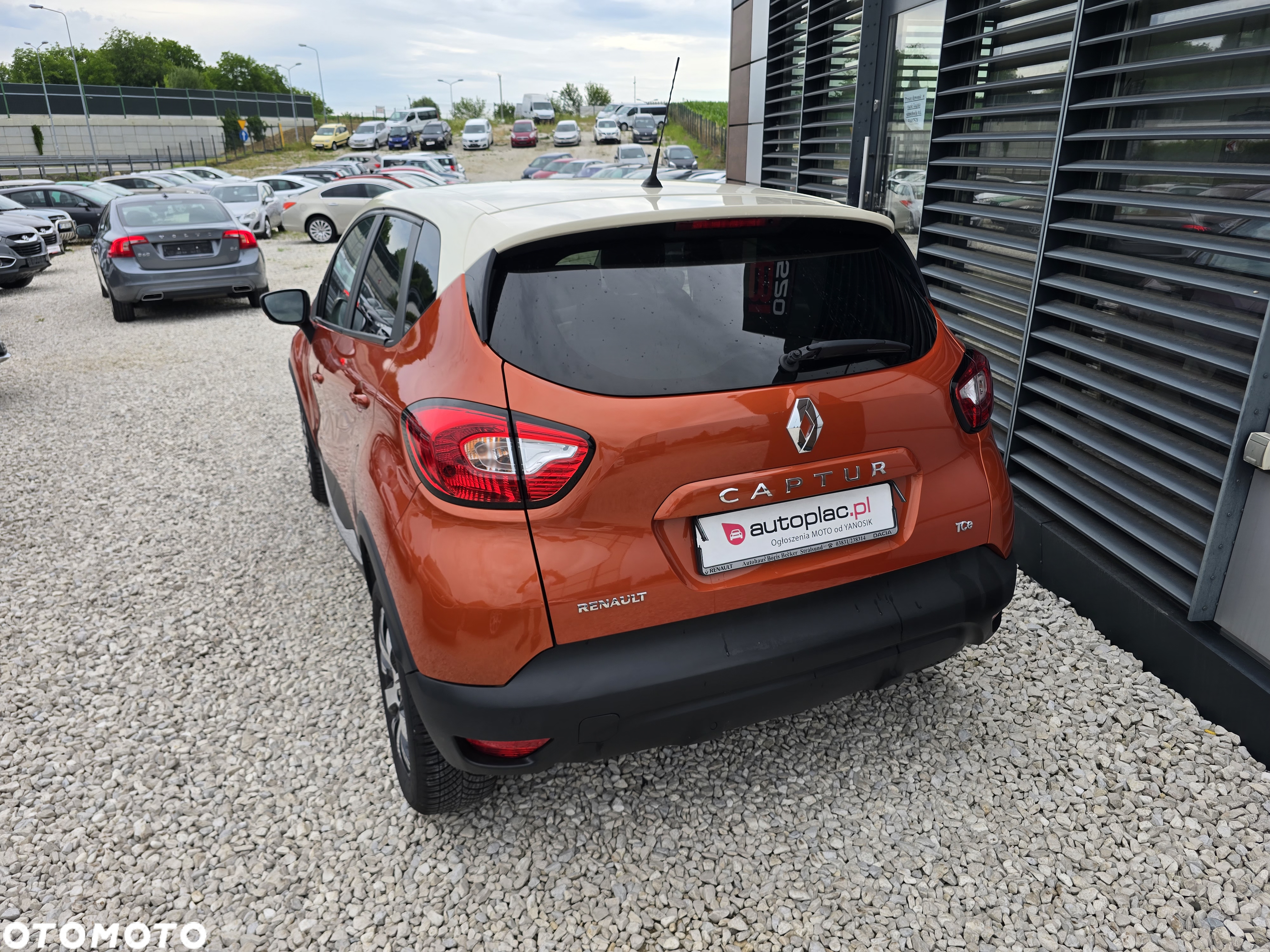 Renault Captur ENERGY TCe 120 EDC Luxe - 12