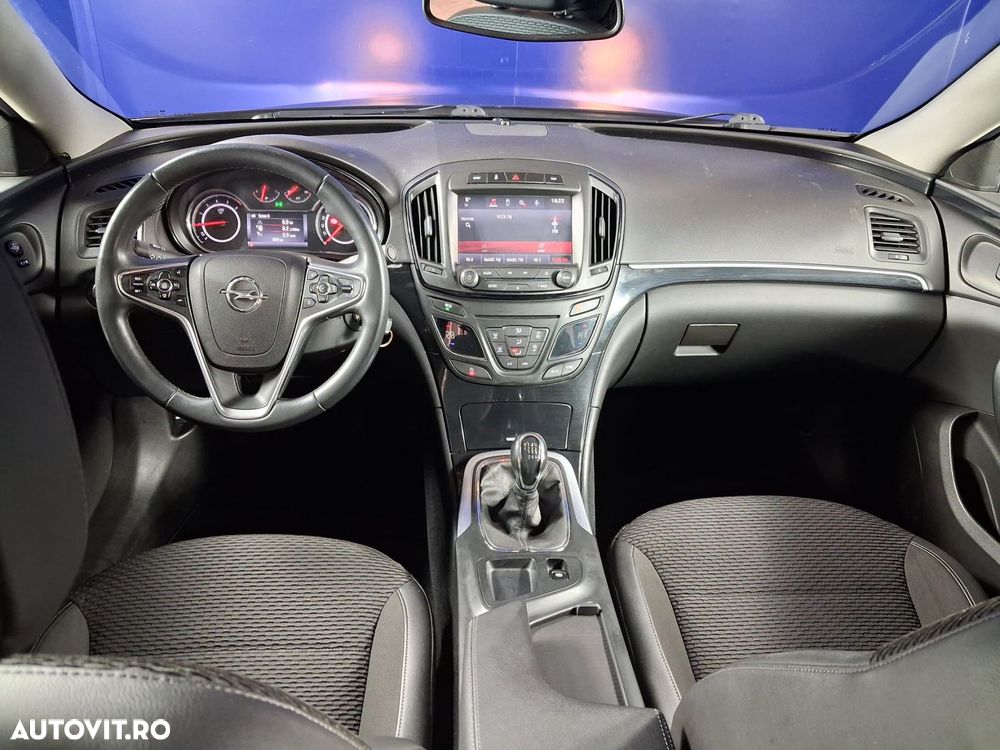 Opel Insignia - 12