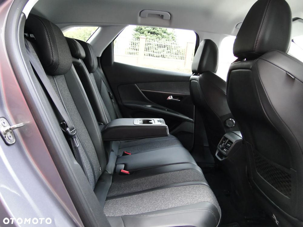 Peugeot 3008 BlueHDi 130 Stop & Start Roadtrip - 31