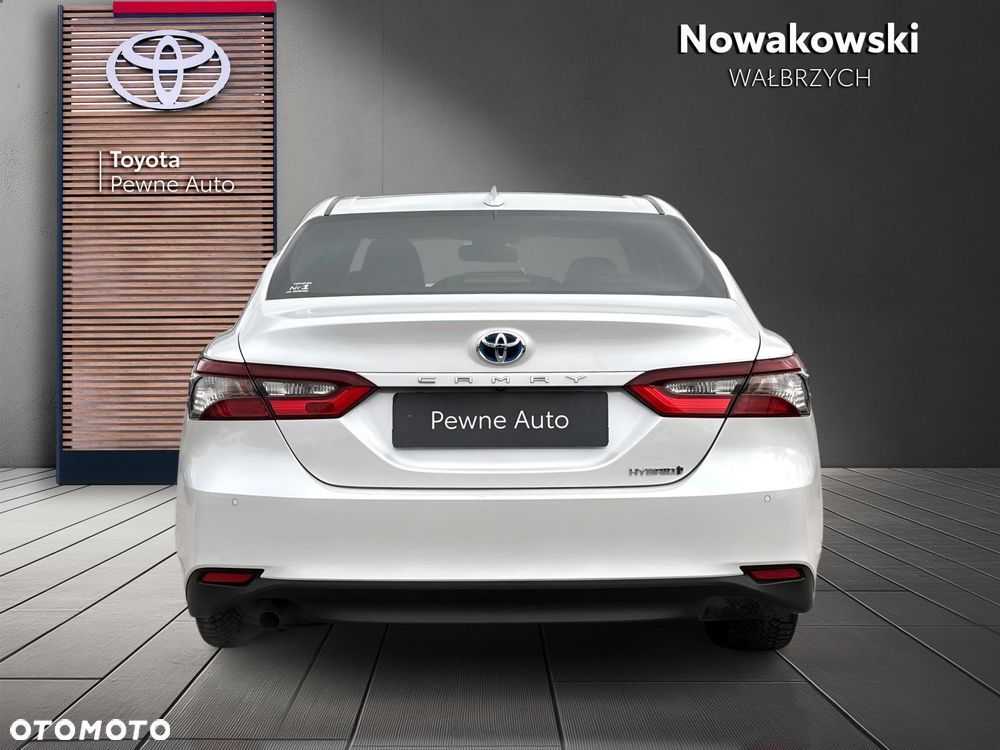 Toyota Camry 2.5 Hybrid Prestige CVT - 8