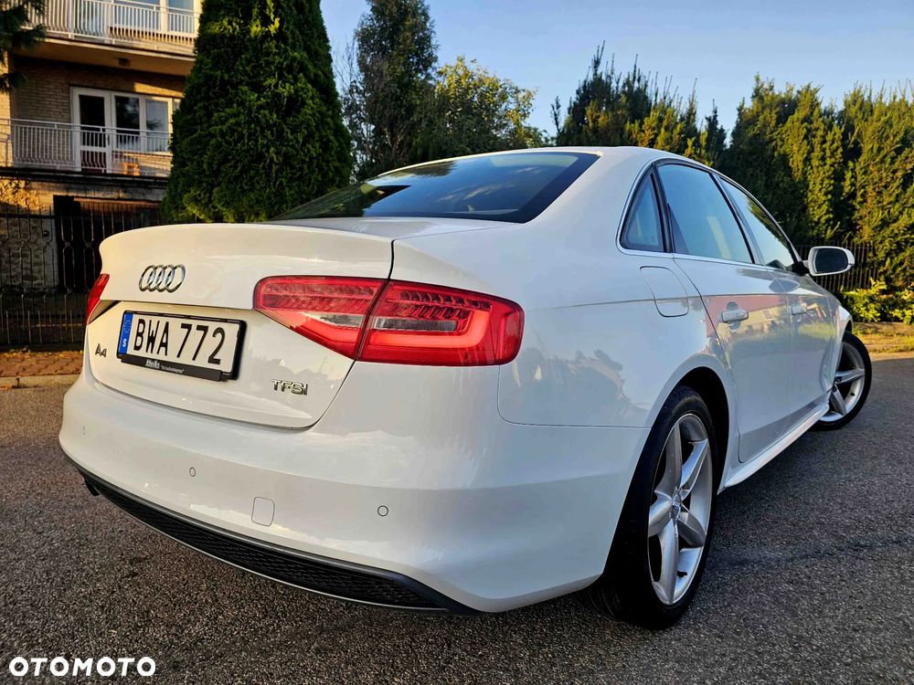 Audi A4 Limousine 1.8 TFSI S line Sportpaket - 4