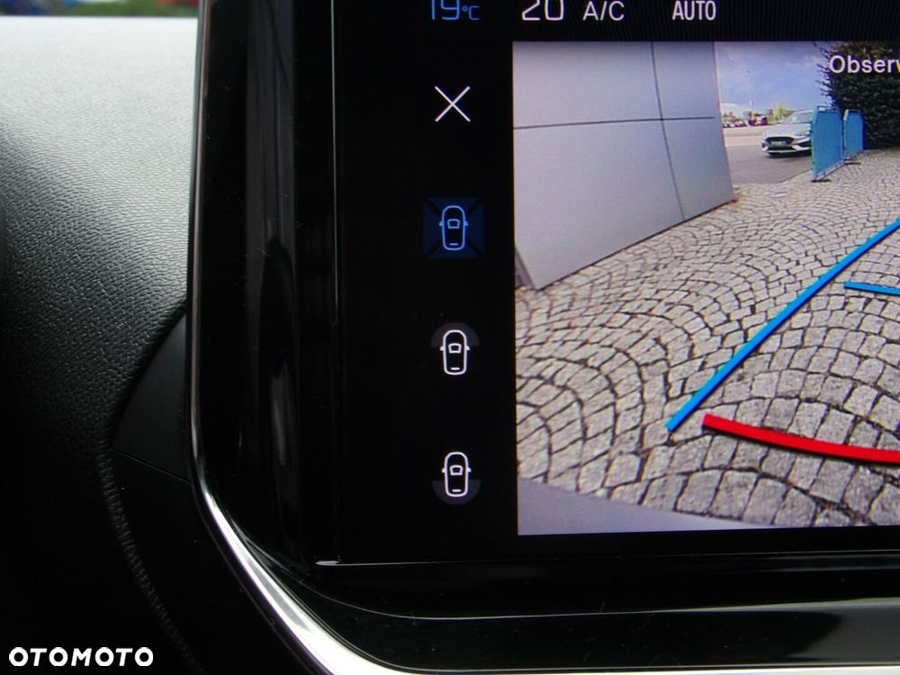 Peugeot 2008 1.2 PureTech Allure S&S EAT8 - 18