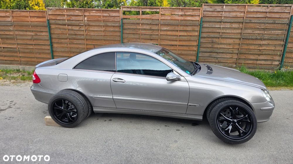 Mercedes-Benz CLK - 1