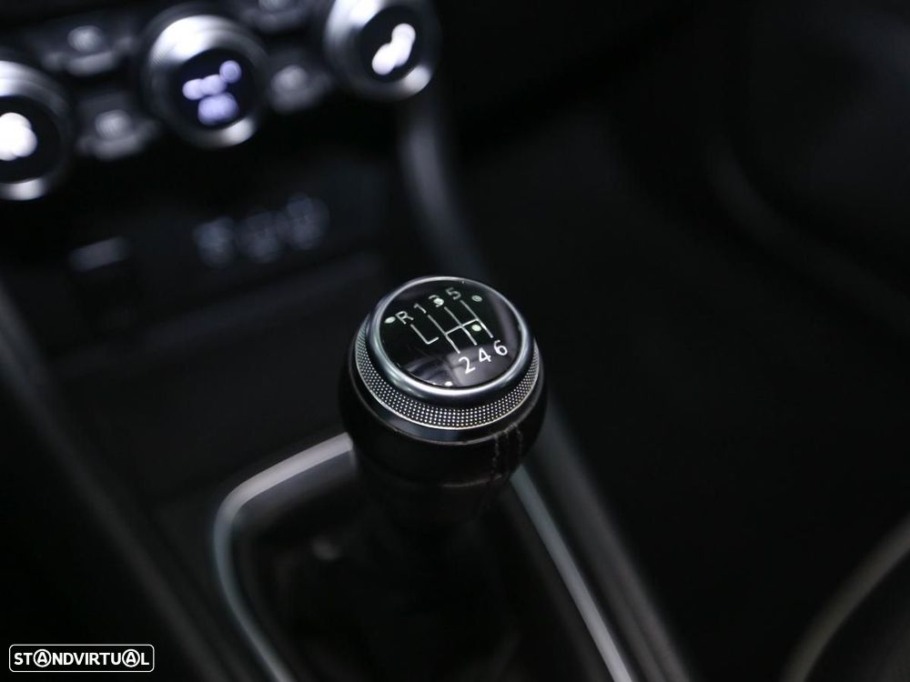 Renault Captur 1.0 TCe Exclusive - 19