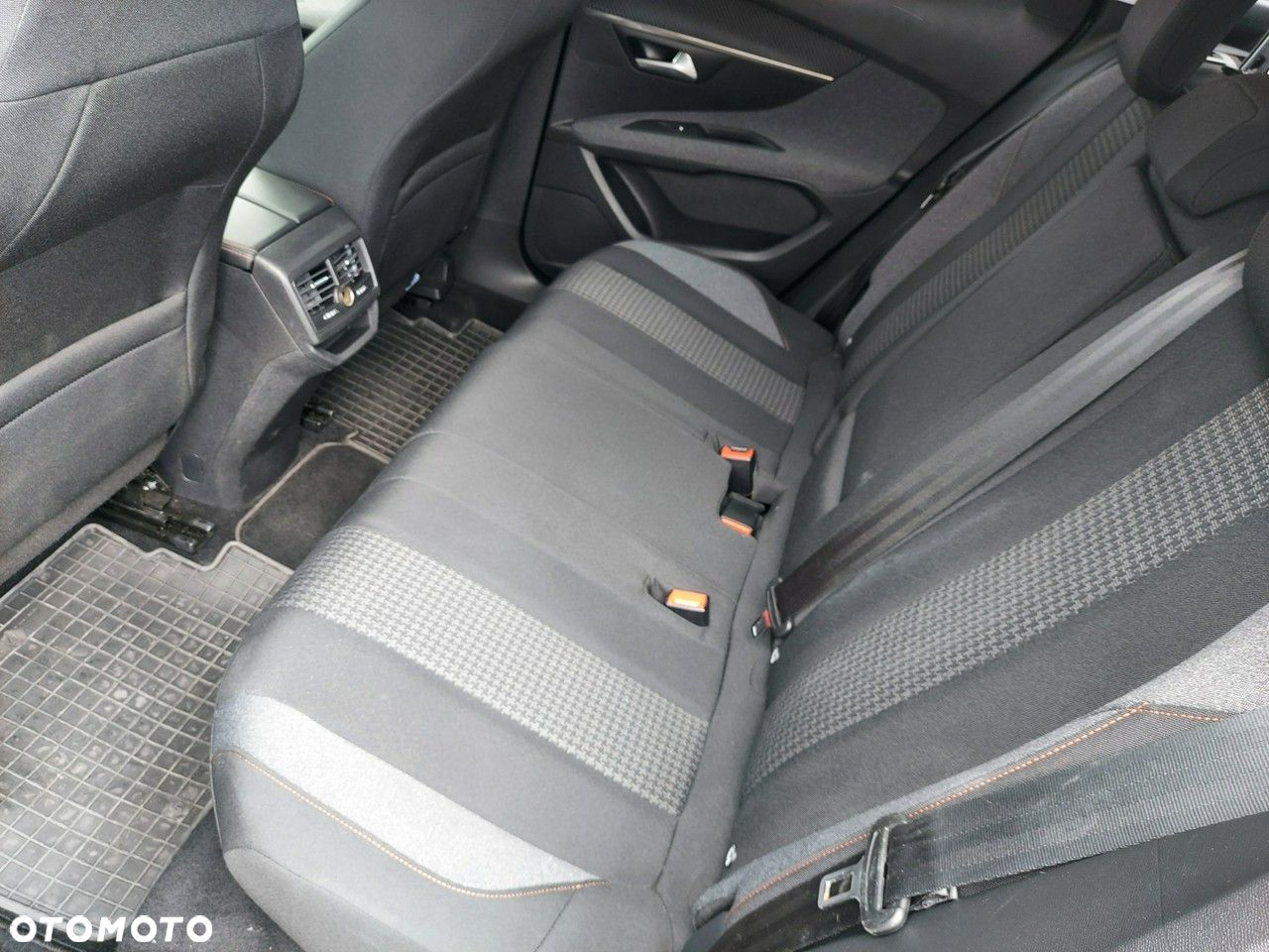 Peugeot 3008 - 13