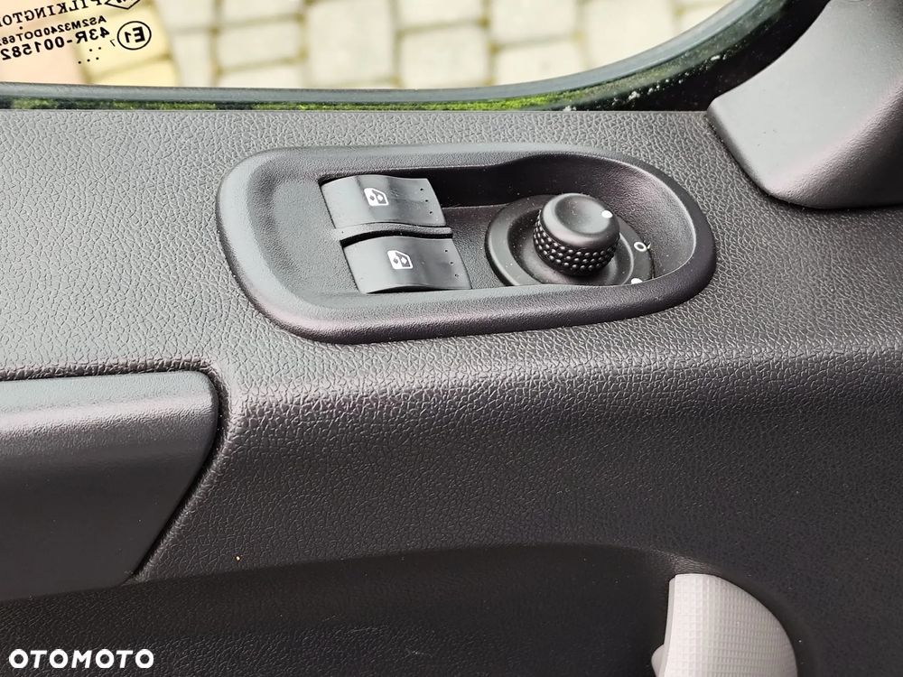 Renault Master 2.3dCi 145 - 15