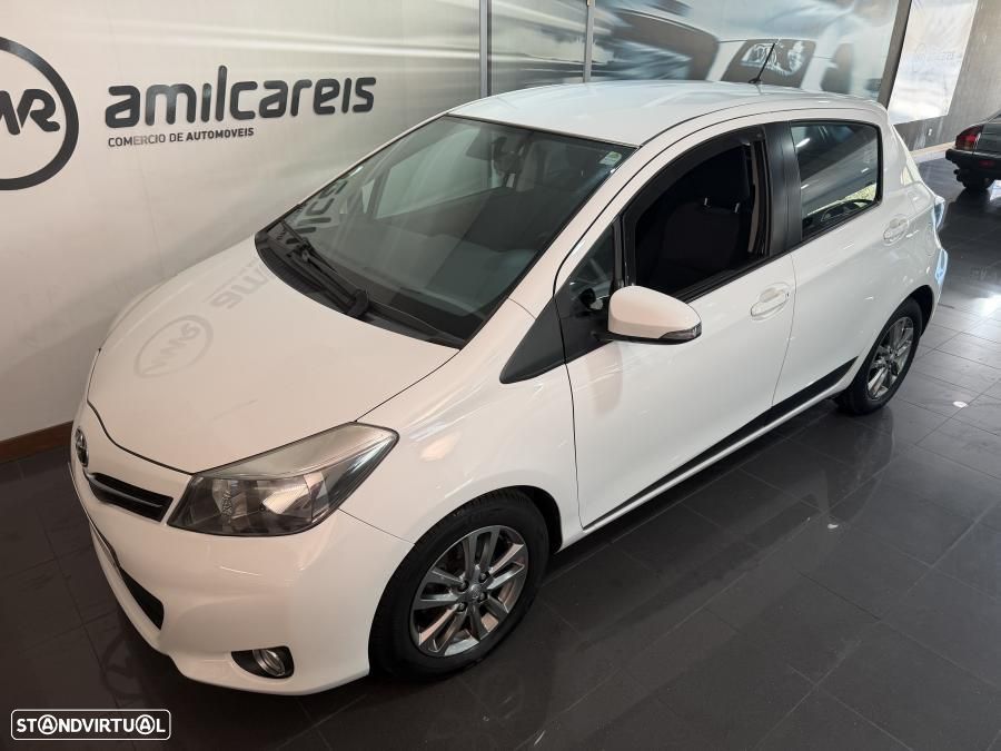 Toyota Yaris 1.4 D-4D Comfort+P.Style - 4