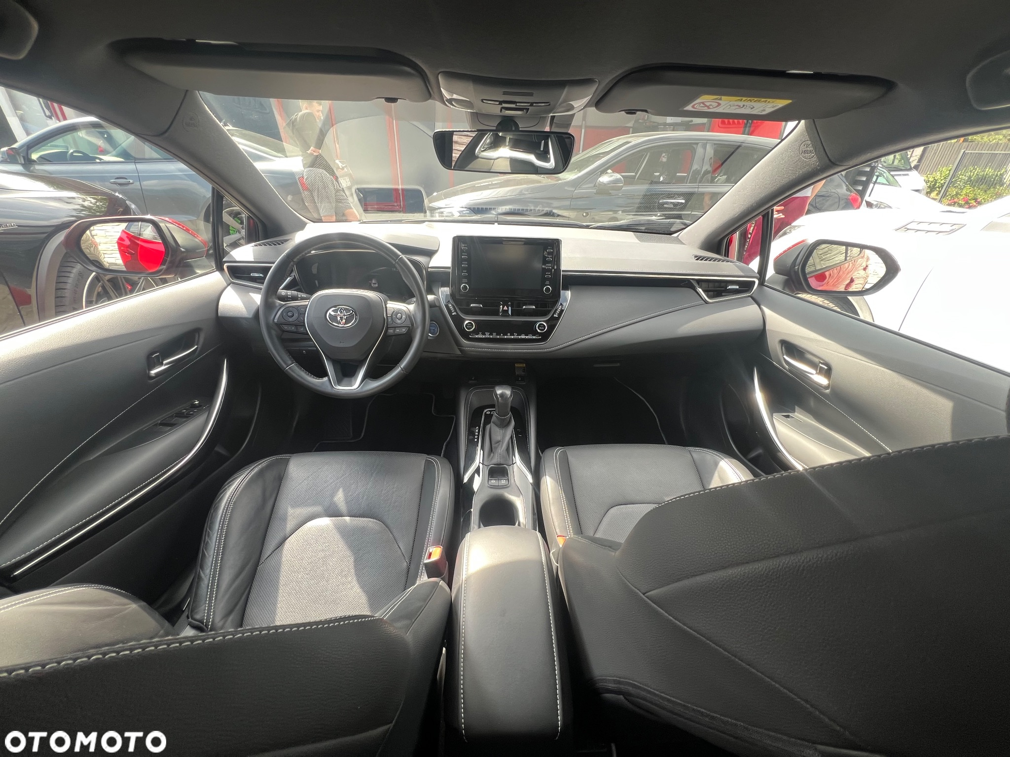 Toyota Corolla 1.8 Hybrid Executive - 17