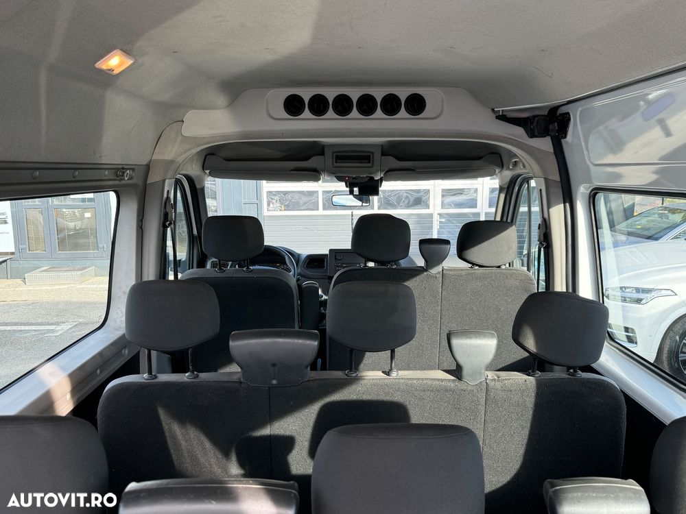 Renault Master 2.3 Blue dCi 145 TT Combi 3,5t L2H2 8+1 - 10