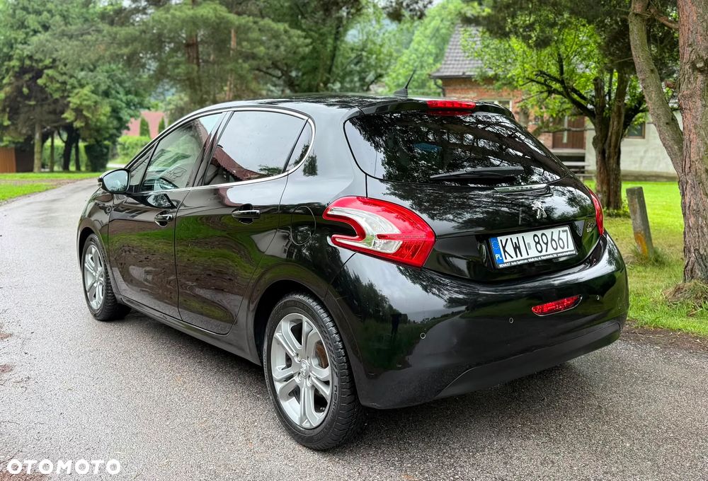 Peugeot 208 1.6 e-HDi Allure STT - 10